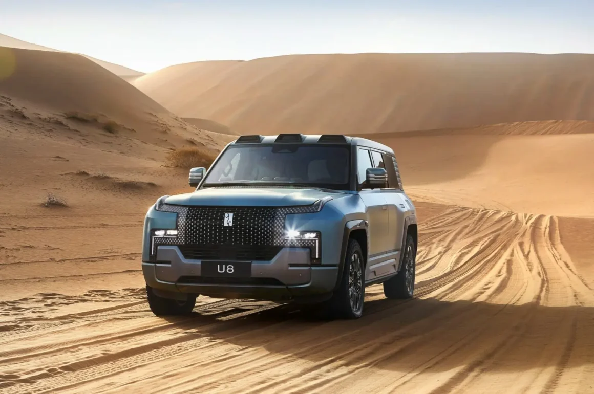 Yangwang U8 frá Byd endurskilgreinir lúxus jeppa