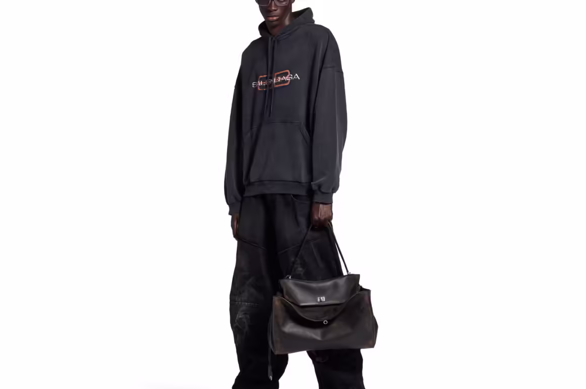 Hvað þýðir Balenciaga?