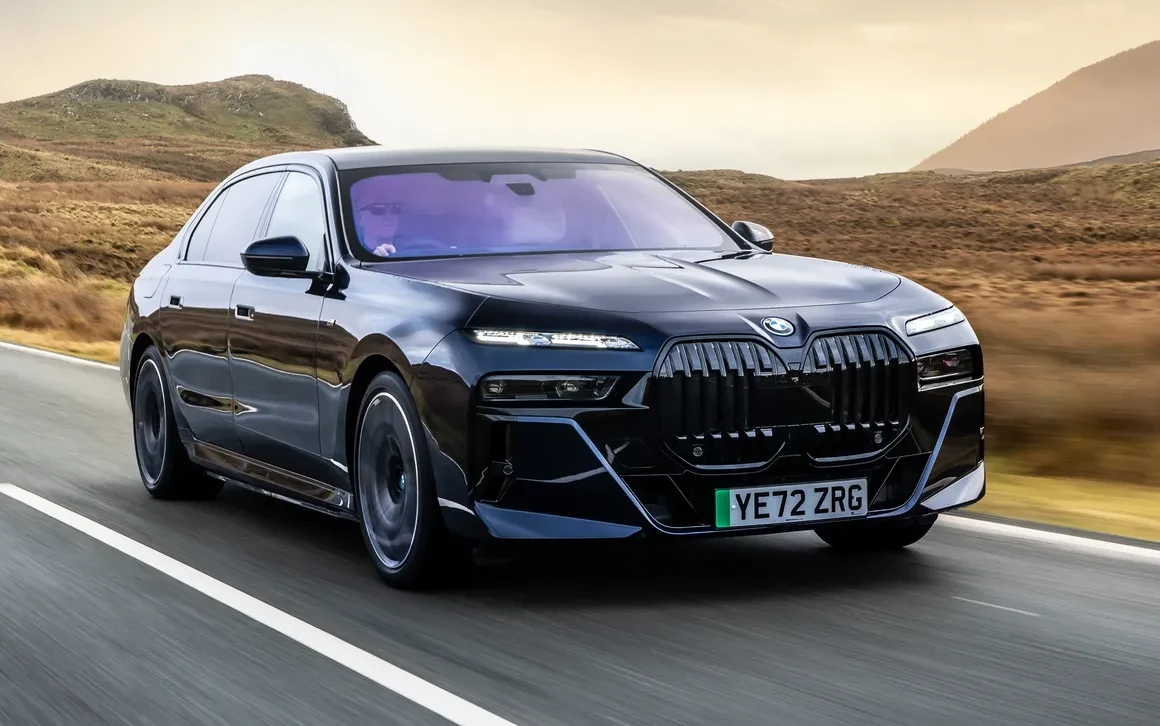 Rafmagns Lúxusbílar 2025 Top 10 og Kaupleiðarvísir