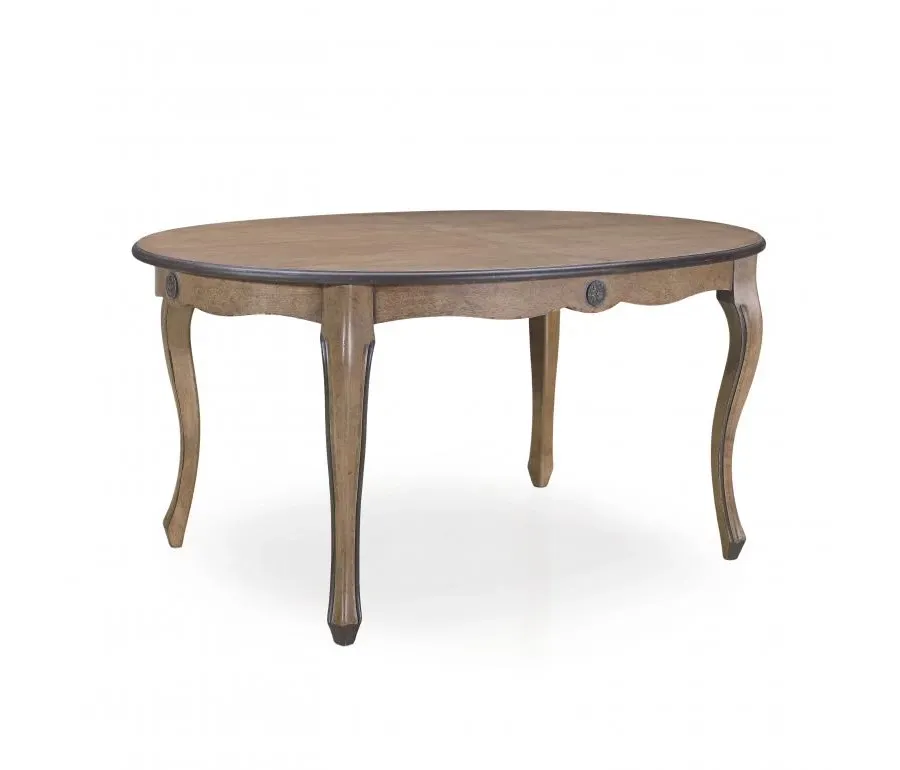 Rustikt borð fyrir borðstofu