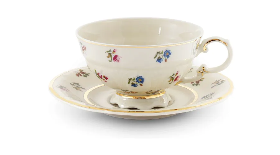 Vörumerkt postulín