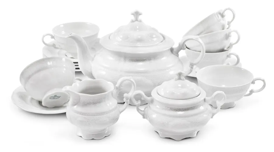 Vörumerkt tékkneskt postulín