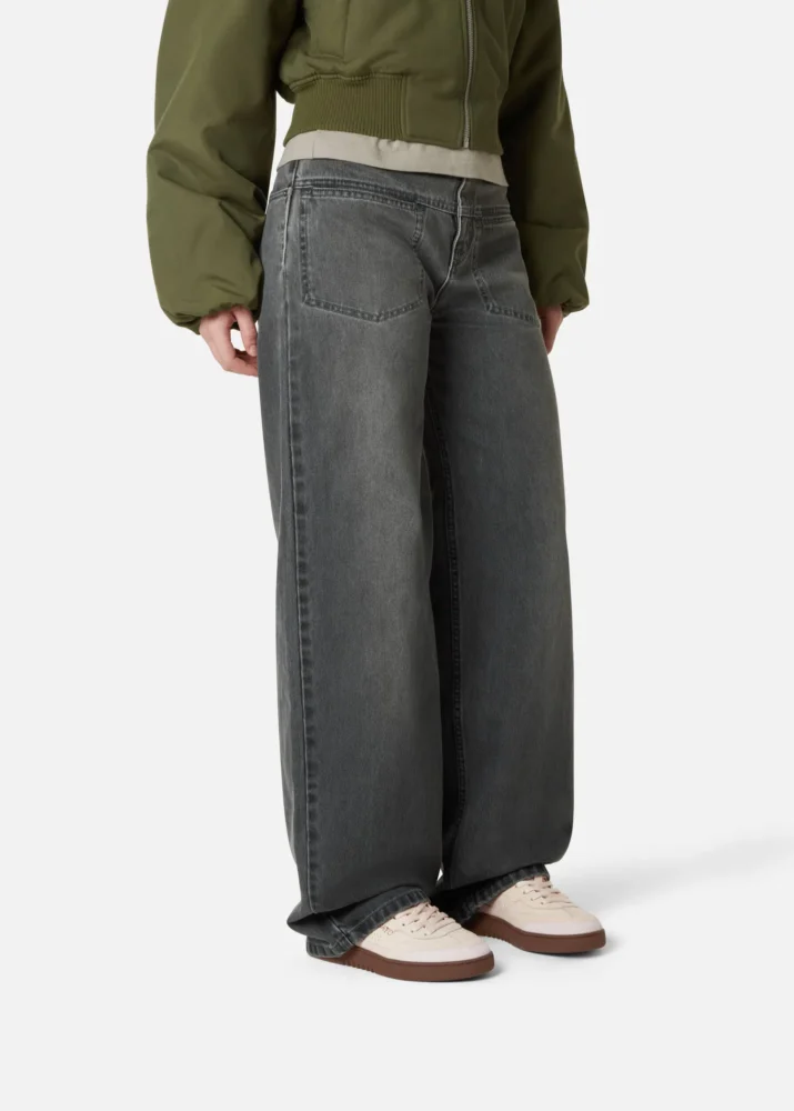 Strigaskór Axel Arigato